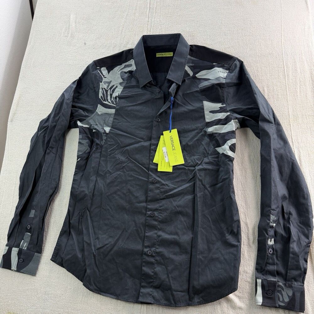 Versace Jeans Men’s Slim Fit Camo Tiger Print Poplin Shirt Large